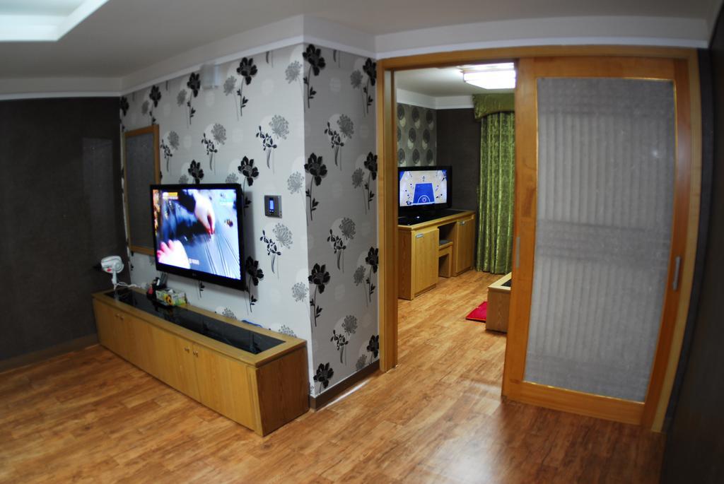 אנסאן Tae Pyeong Yang Hotel מראה חיצוני תמונה